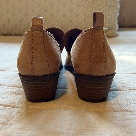 Lucky Brand Mahzan flats, size 8 - Picture 3 of 4